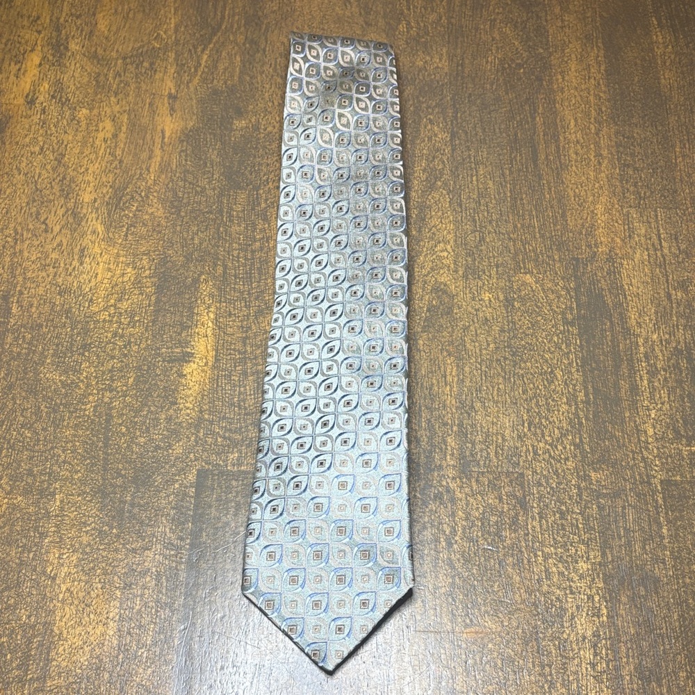 💰💰 3/$10 
Joseph Abboud Geometric Blue and Tan Tie